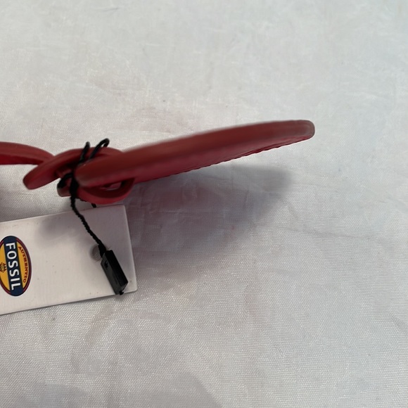 Fossil heart shaped luggage tag/key holder - Picture 5 of 5